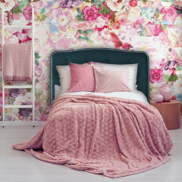 A classy and classic headboard style; the Cleveland. Featuring a diamond stitch pattern on a gorgeous velvet and is finished with a row of silver strip studs. NZ made, please allow 6-8 weeks for production.