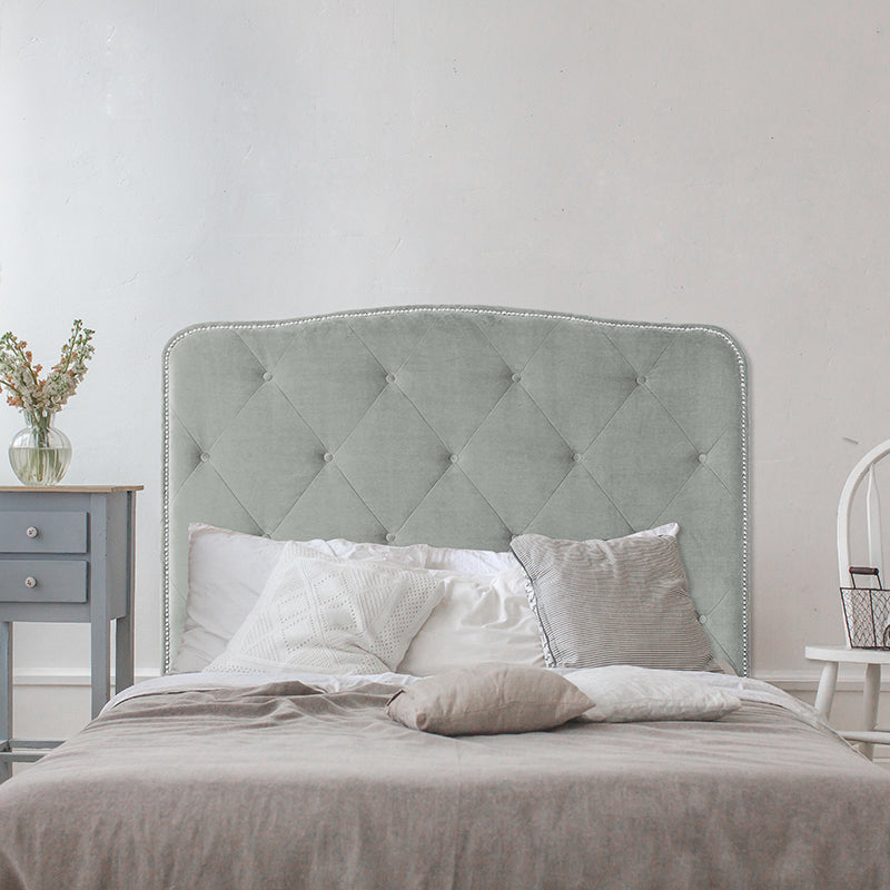 A classy and classic headboard style; the Cleveland. Featuring a diamond stitch pattern on a gorgeous velvet and is finished with a row of silver strip studs. NZ made, please allow 6-8 weeks for production.